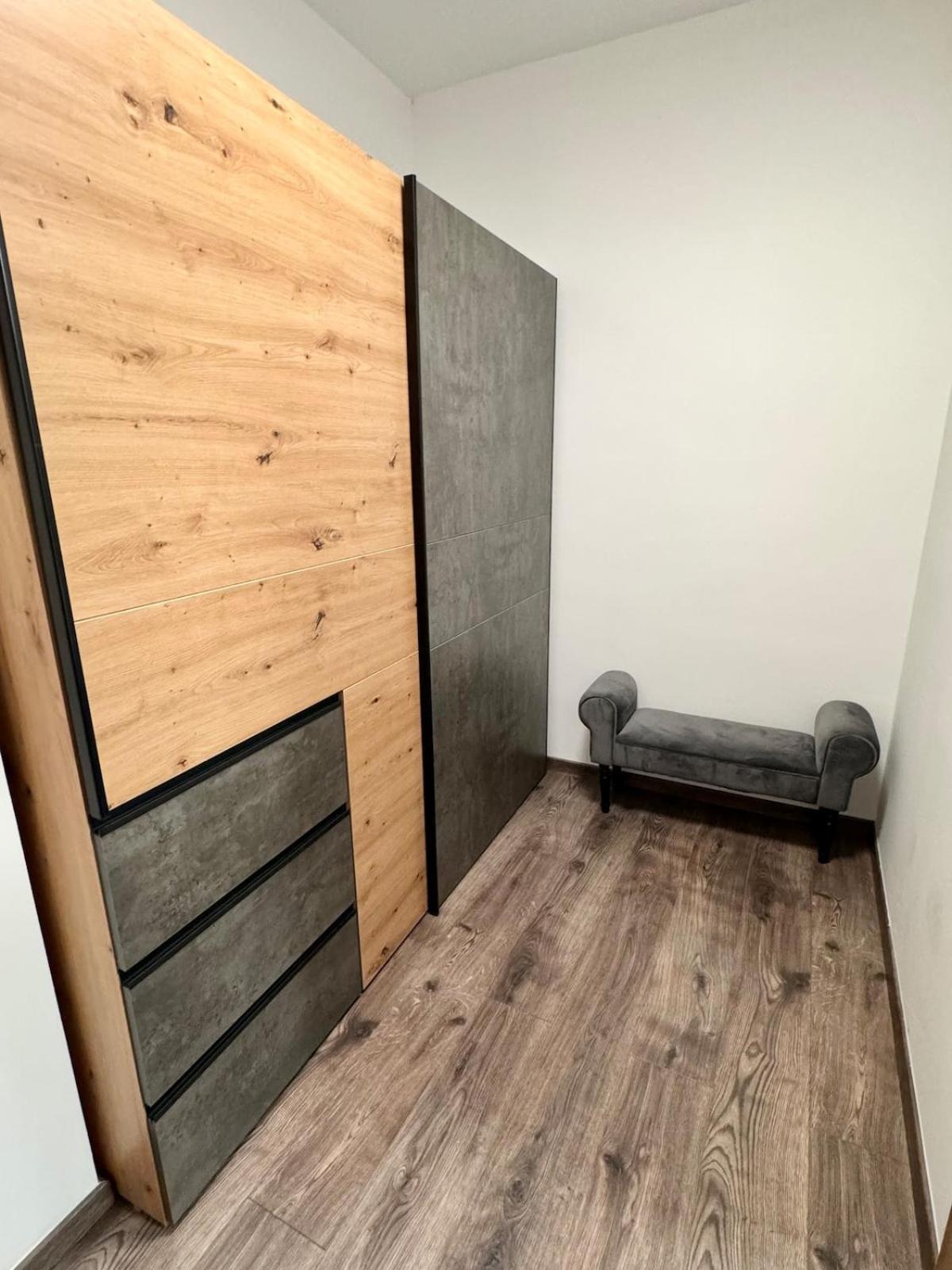 P193 Stylish Apartament *